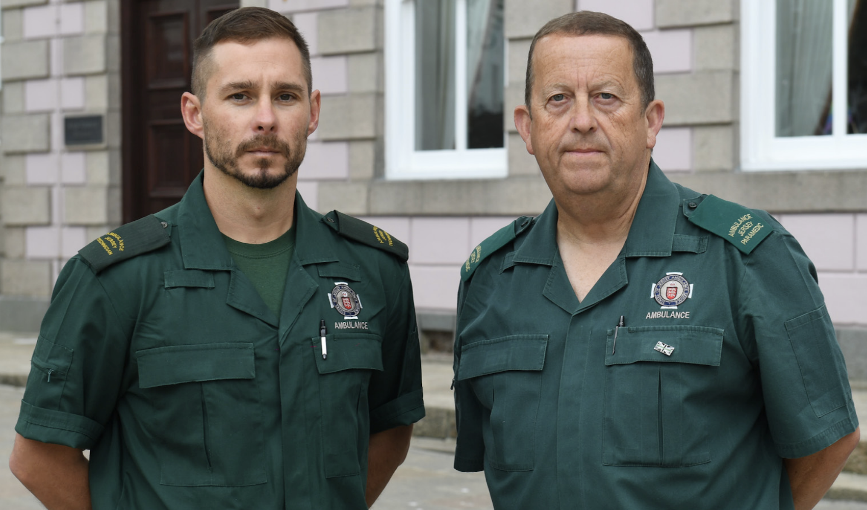 Paramedics_Tom_Le_Sauteur_and_John_Sutherland_outside_the_court.png