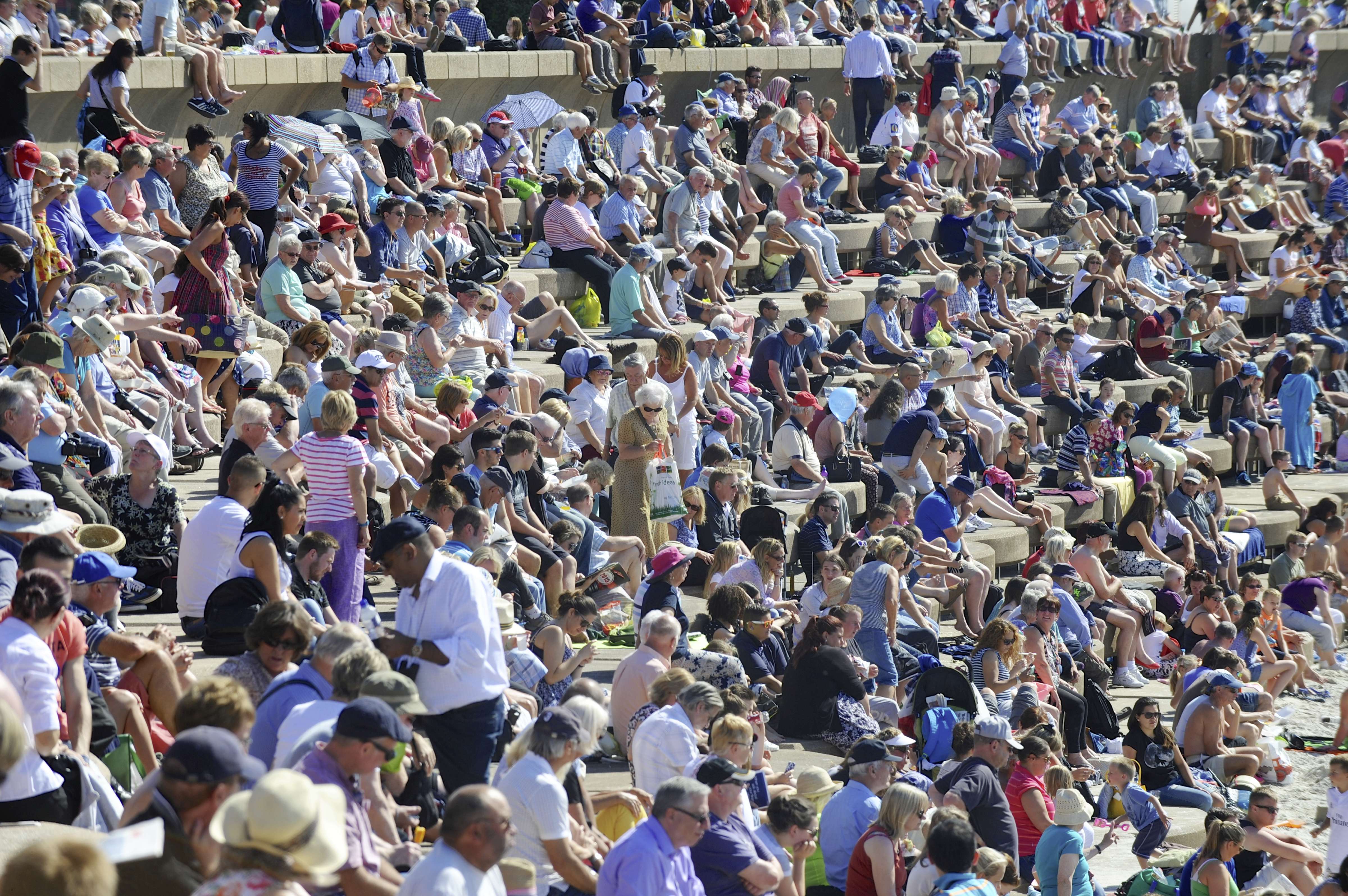 air display crowd.jpg