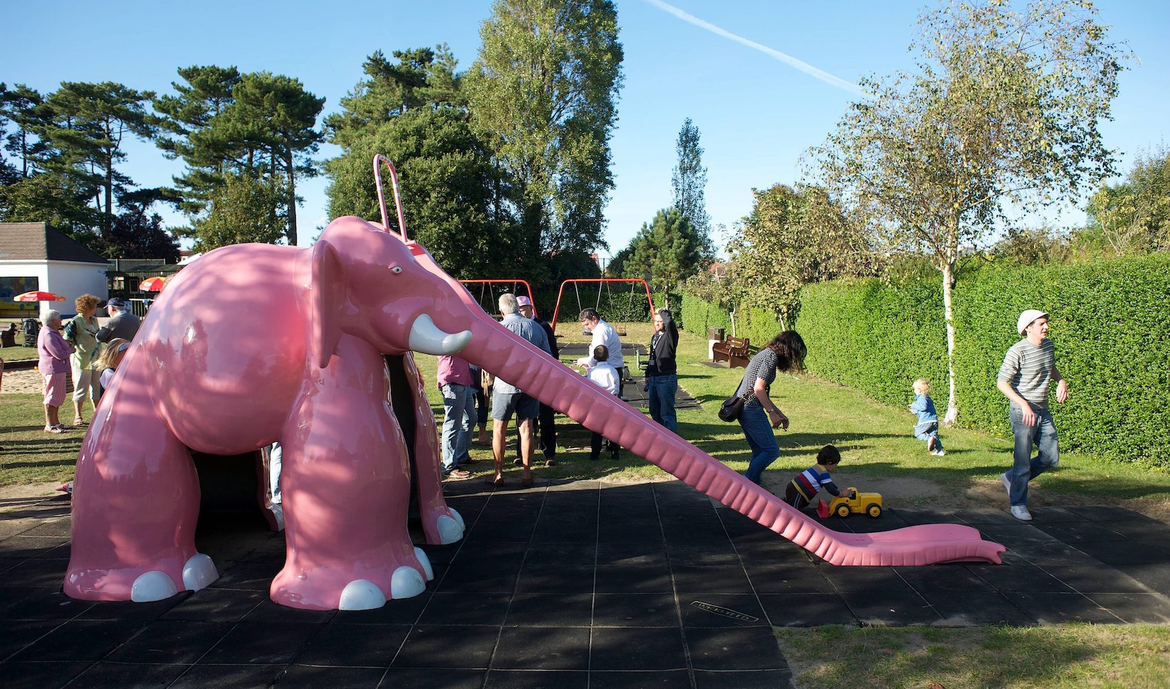 elephant_park.jpg