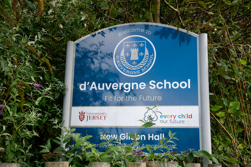 dAuvergne_school_stock.jpg