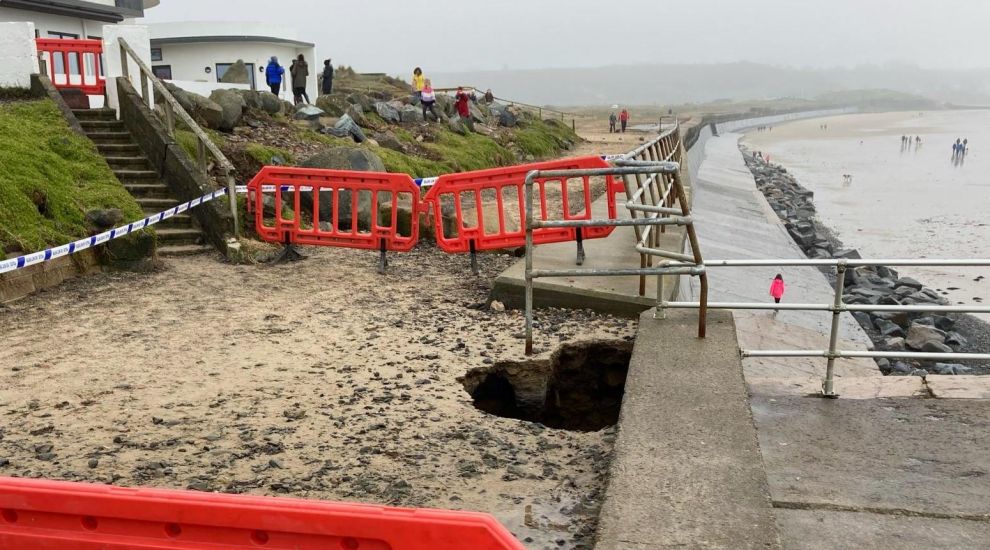 Sink hole shock in St. Ouen