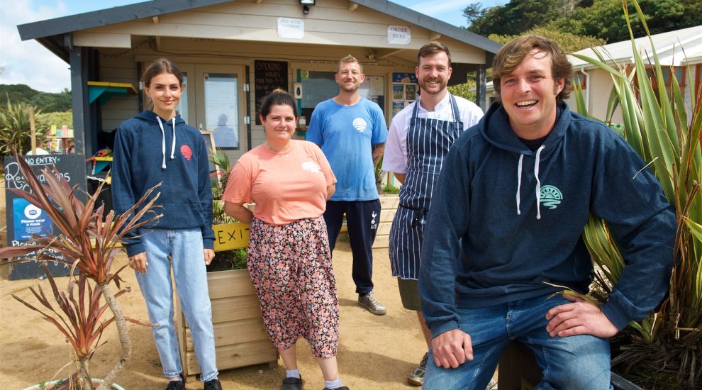 Ouaisné beach café to bid 