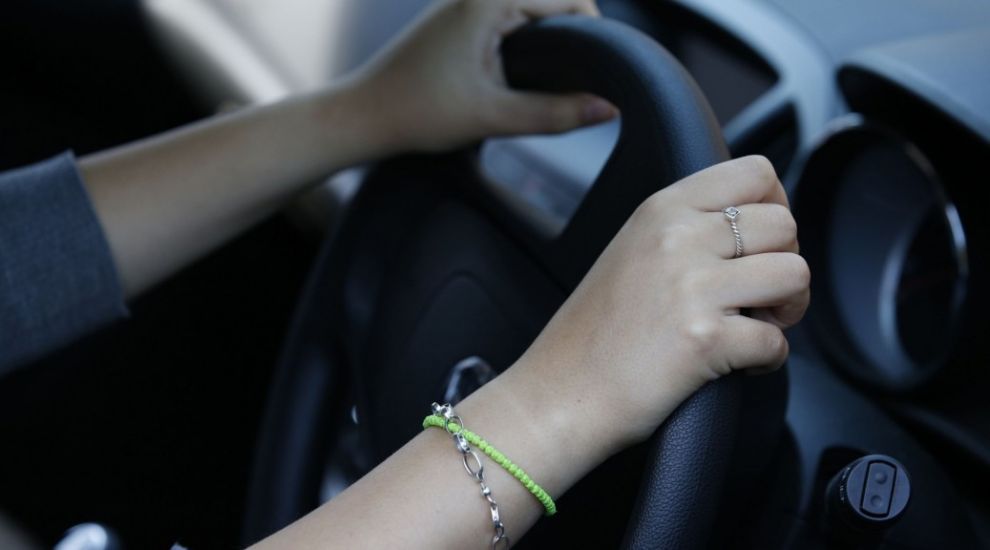 New app could stop drivers checking their smartphone at the wheel