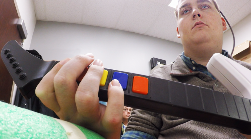 'Thought control' has been used to help a paralysed patient move his fingers