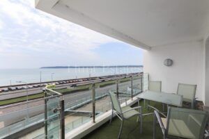 Stunning Apartment With Wonderful Views Over St. Aubins Bay 