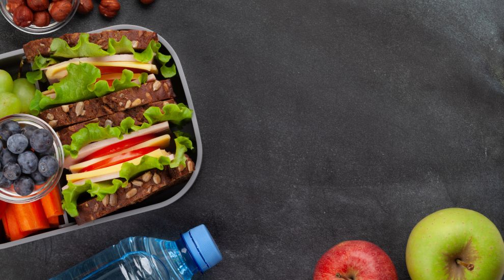 WATCH: How do you build a healthy lunchbox? Foodie 'heroes' show you how