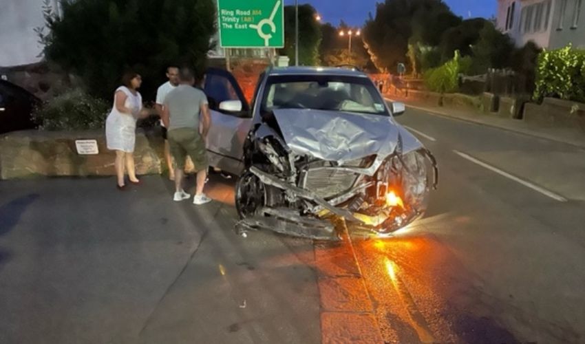 Man arrested for drink-driving after serious crash on Queen's Road