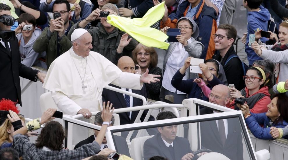 Pope Francis tells teens in Rome they won't find happiness in their mobile phones