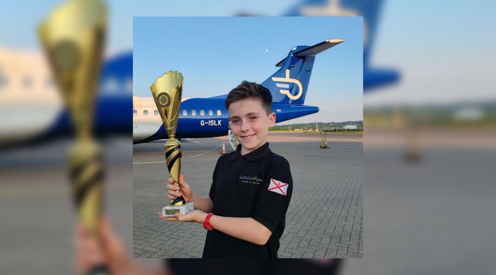 Flight funding to help Jersey snooker prodigy on trophy mission