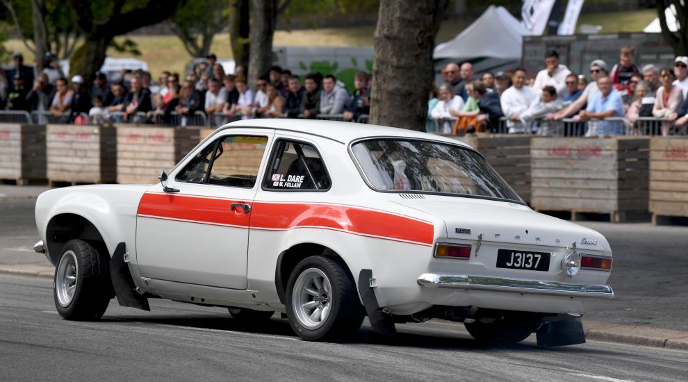 Police issue number plate reminder as classic cars go on display