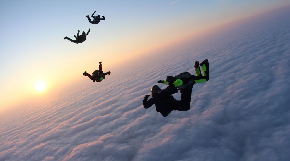 Dad takes on 10,000ft skydive in aid of 