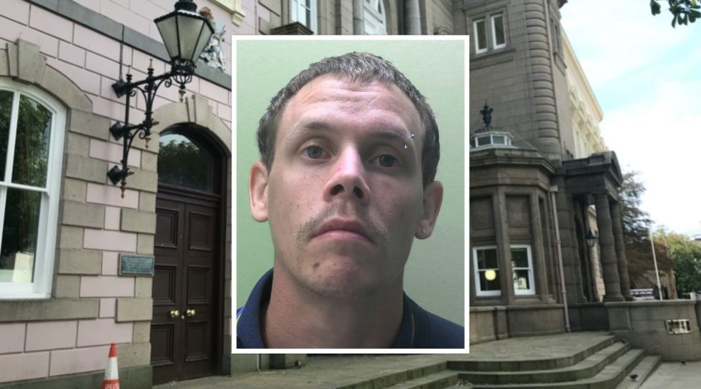 Man jailed for 21 months for breaching restraining order