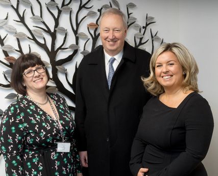 Bailiff unveils memory tree commemorating legacies at Family Nursing & Home Care’s Florence Bechelet Clinic