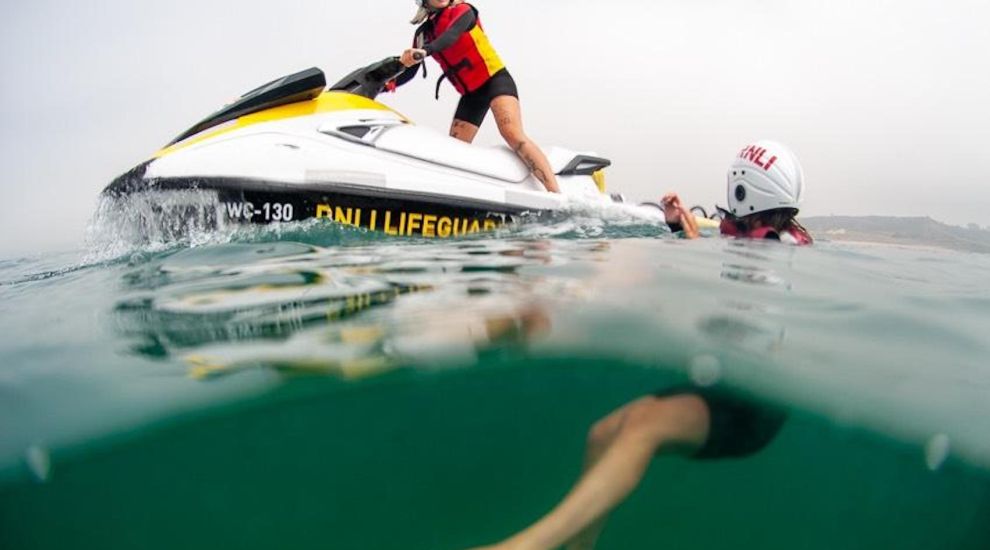 Lifeguards to patrol daily at Le Braye during half-term