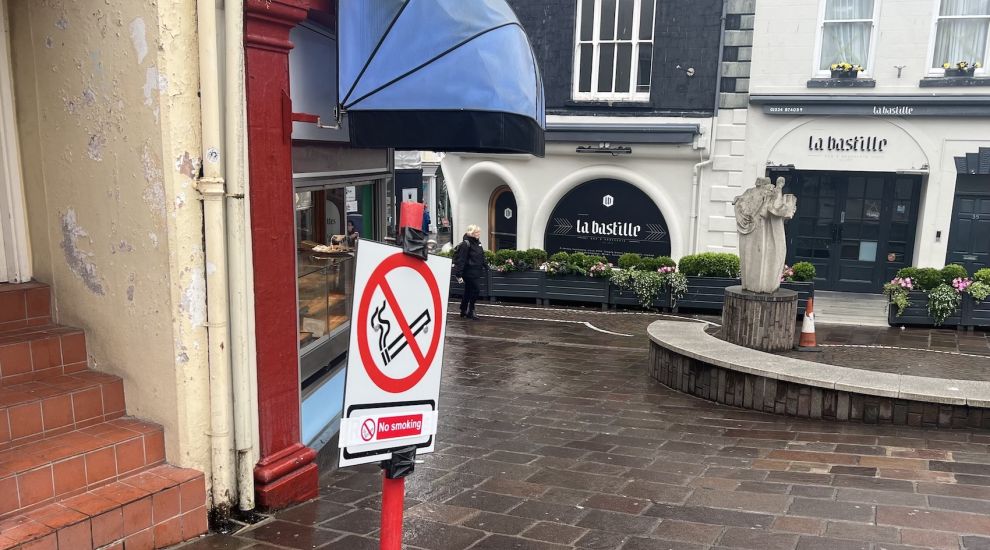 Smoking ban around Snow Hill after 