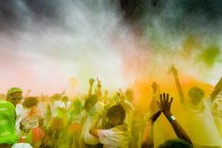 The Dandara Colour Run raises more than £17,000 for Family Nursing & Home Care