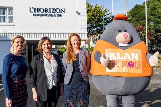 L'Horizon teams up with Donna Annand Melanoma Charity  to help us stay safe in the sun