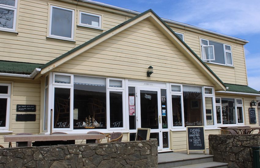 Popular Sark restaurant to close after 