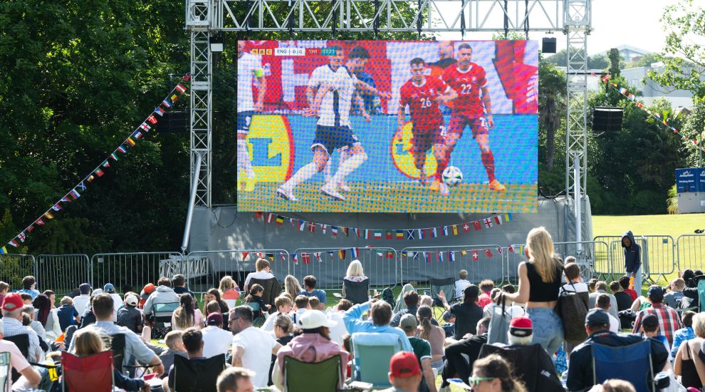 B̶r̶a̶t̶ Sport summer! Olympics and F1 take over park's big screen